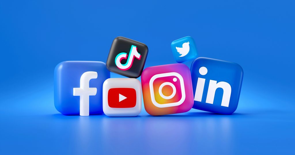 Redes sociais interligadas ao Instagram empresarial